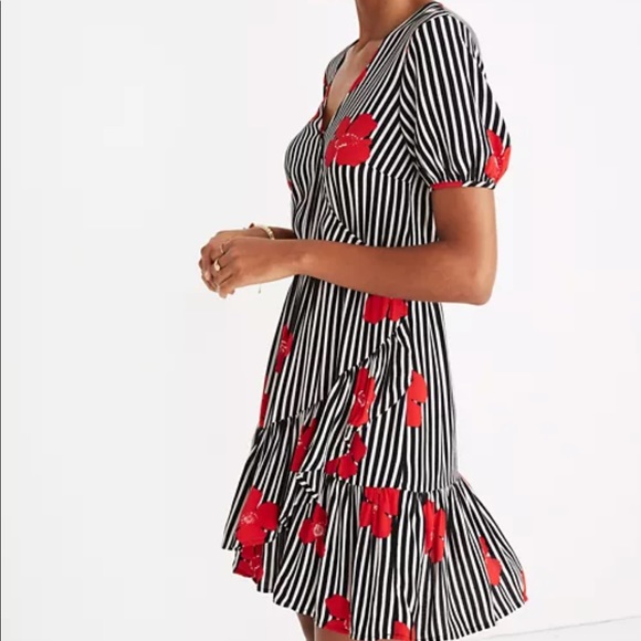 Madewell Dresses & Skirts - Madewell Bianca ruffle dress stripe floral size 4